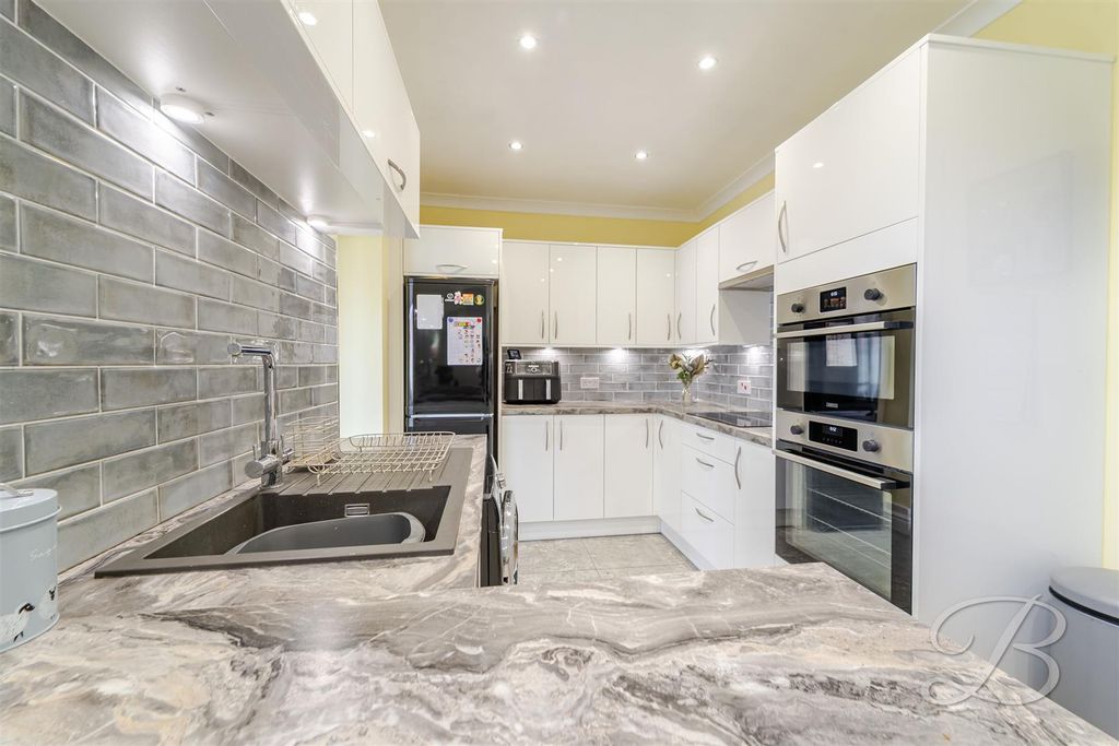 Property photo 2 of 37 Ccltd-16.Jpg