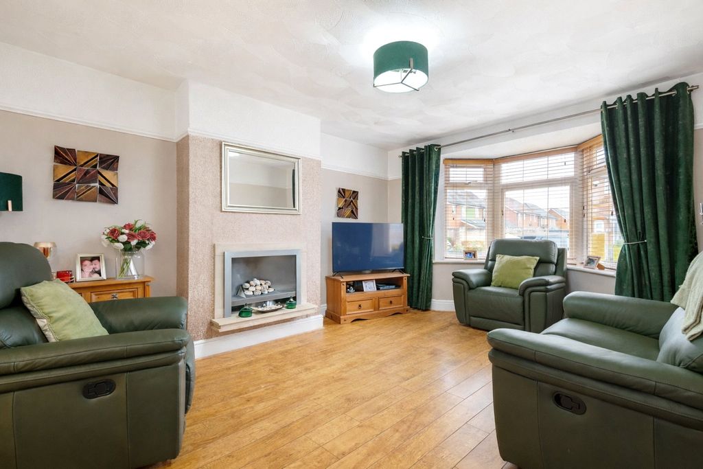 Property photo 2 of 22 Picture No. 62