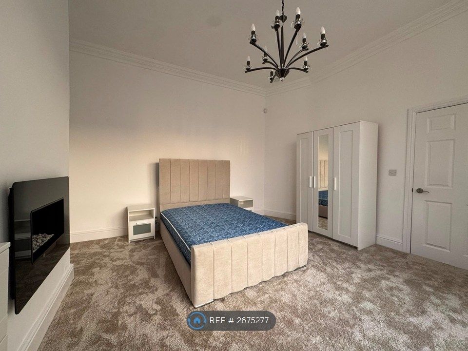 Property photo 2 of 30