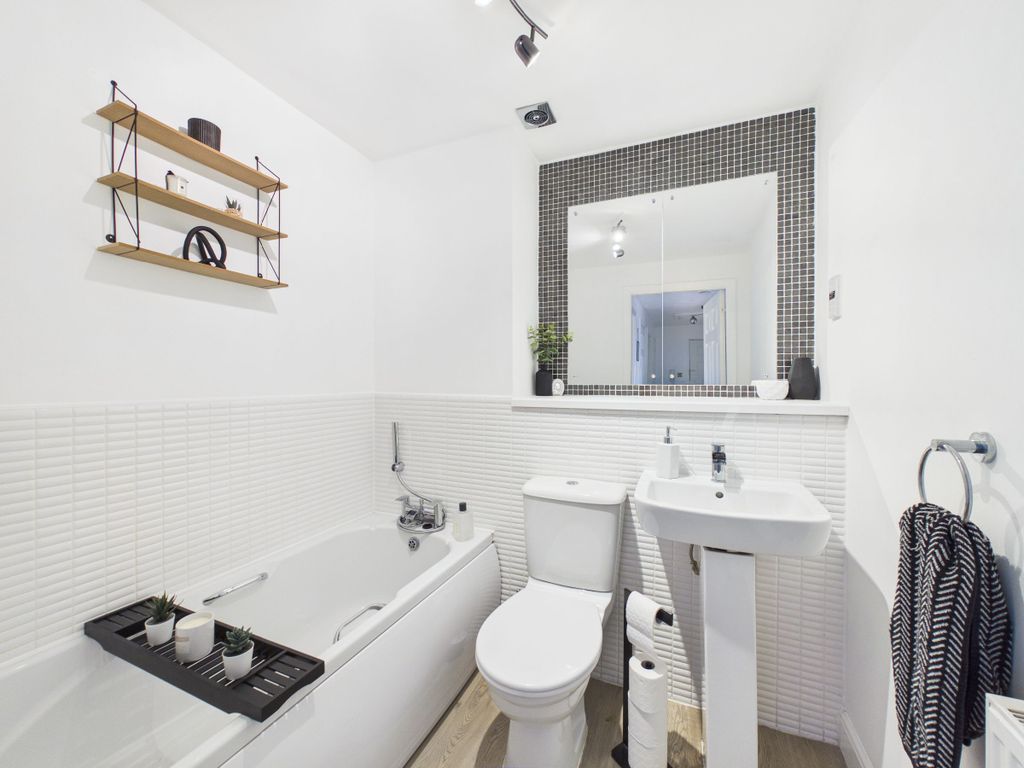 Additional image 12 of 2 bed flat for saleCypress Lane, Hamilton ML3