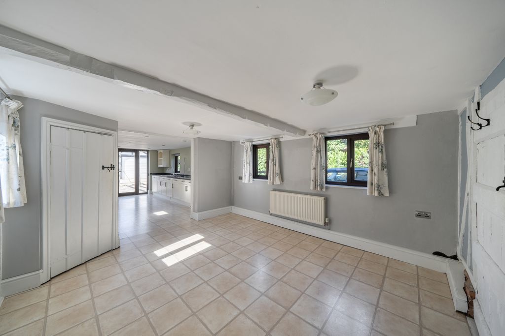 Property photo 3 of 30 1429888-19-69B94B81F0De0