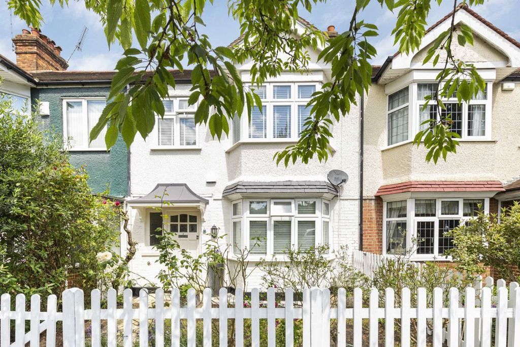 Property photo 1 of 8
