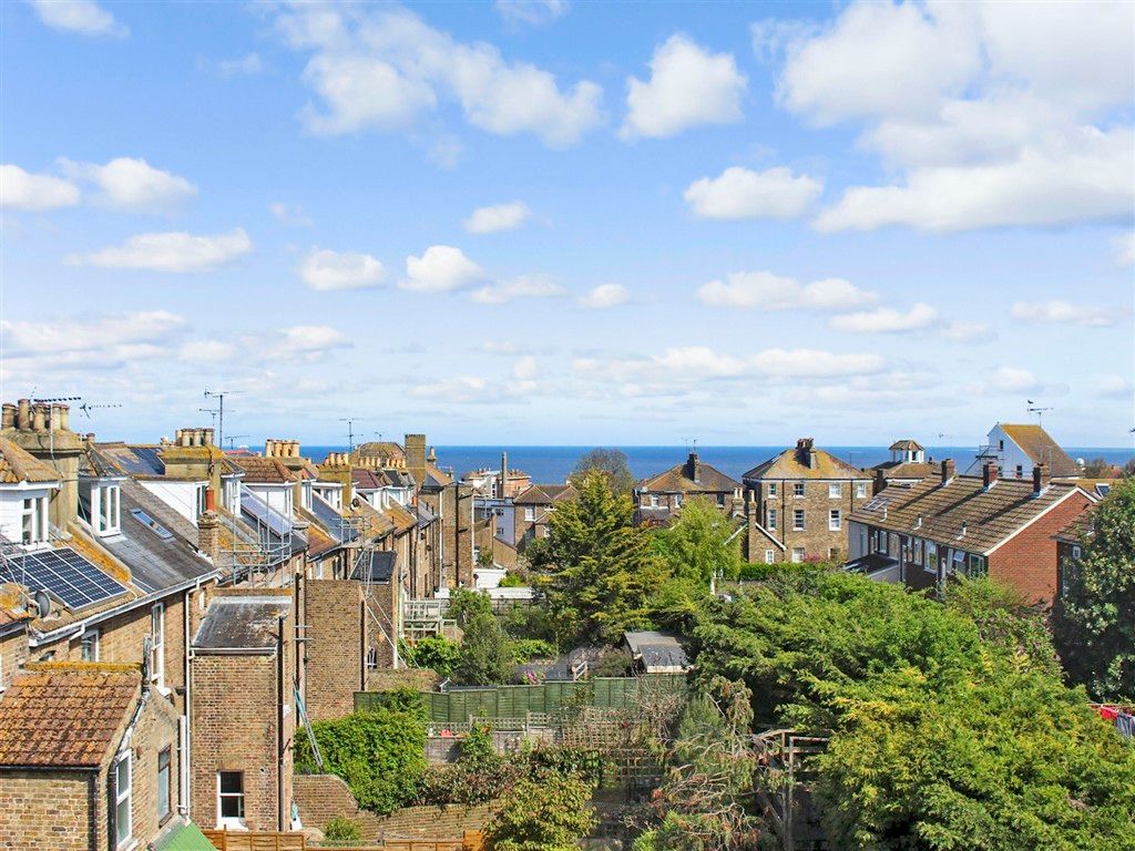 Property photo 2 of 14 Sea View