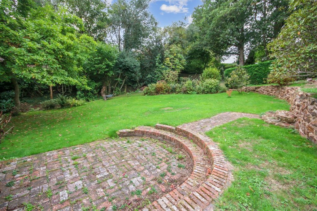 Property photo 2 of 18