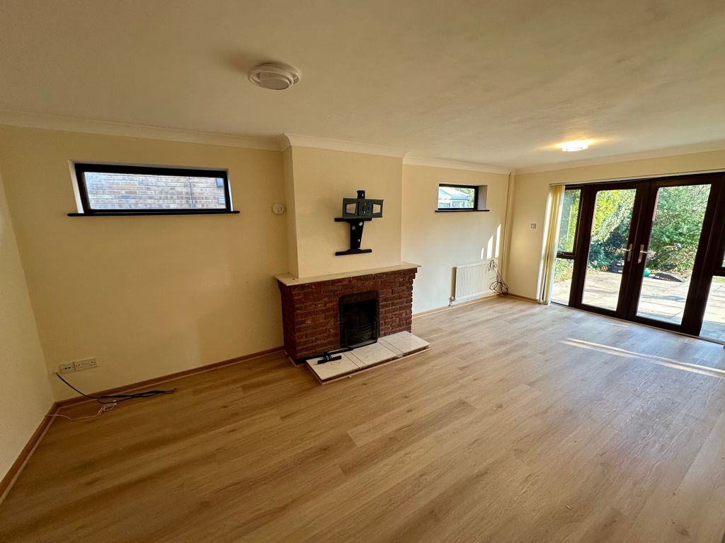 Property photo 2 of 15 Image