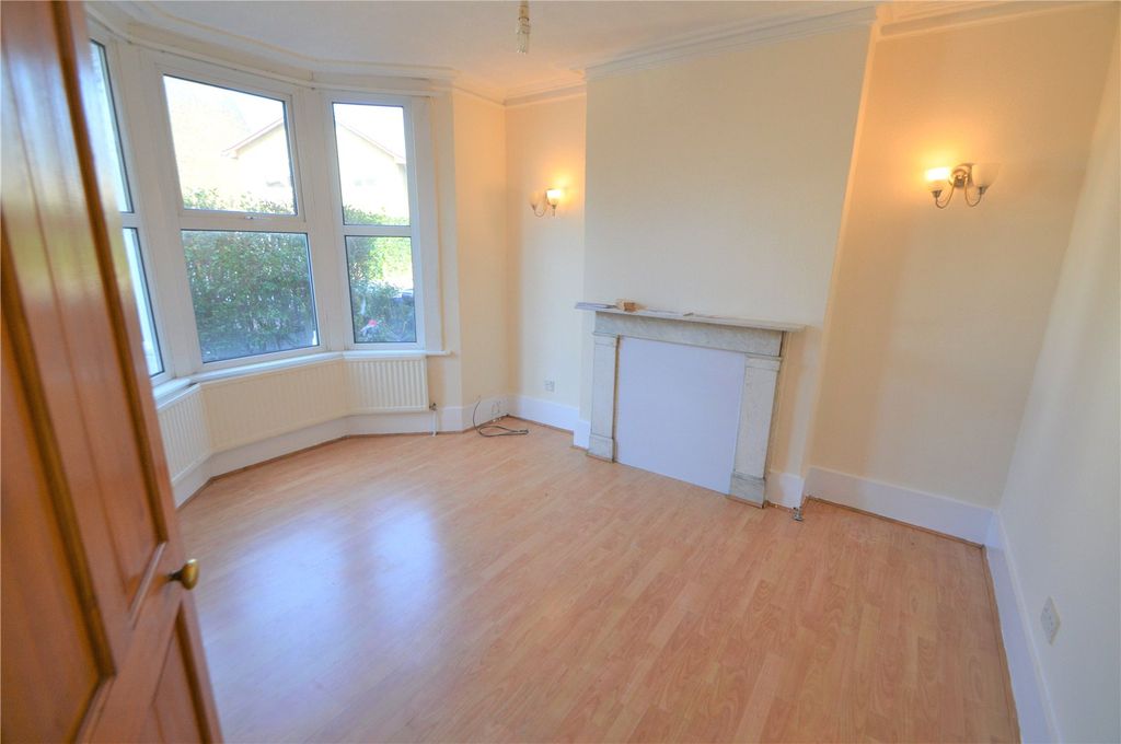 Property photo 1 of 12 Picture No. 02