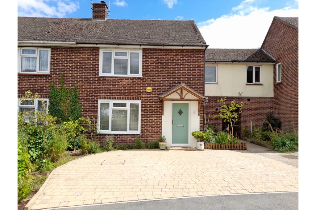 Property photo 2 of 16