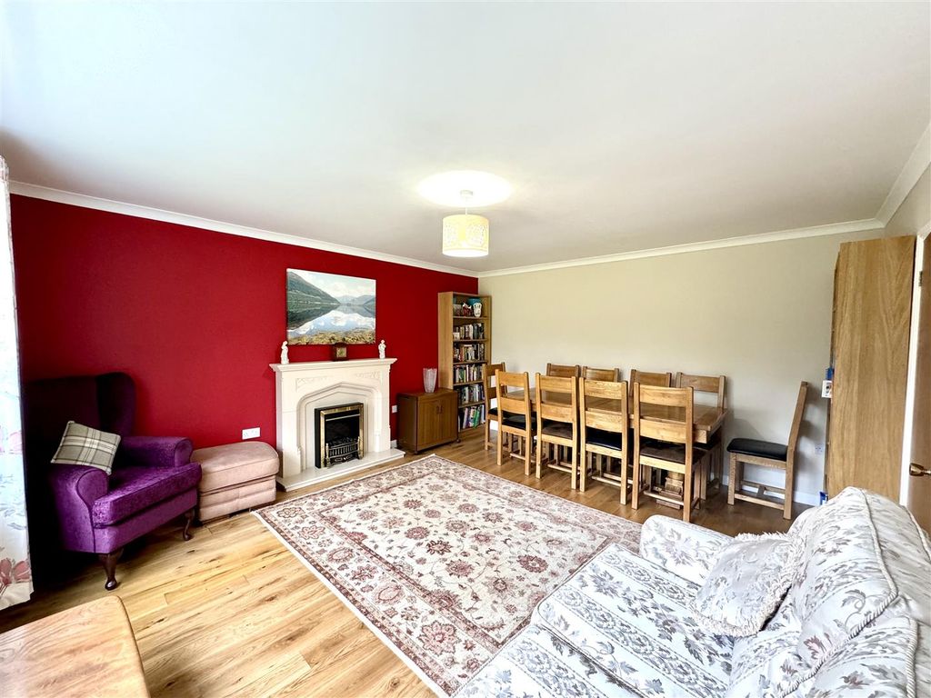 Property photo 3 of 30 Dining Room