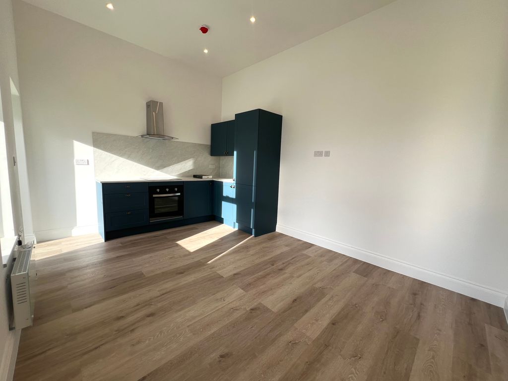 Property photo 2 of 7 Living Room