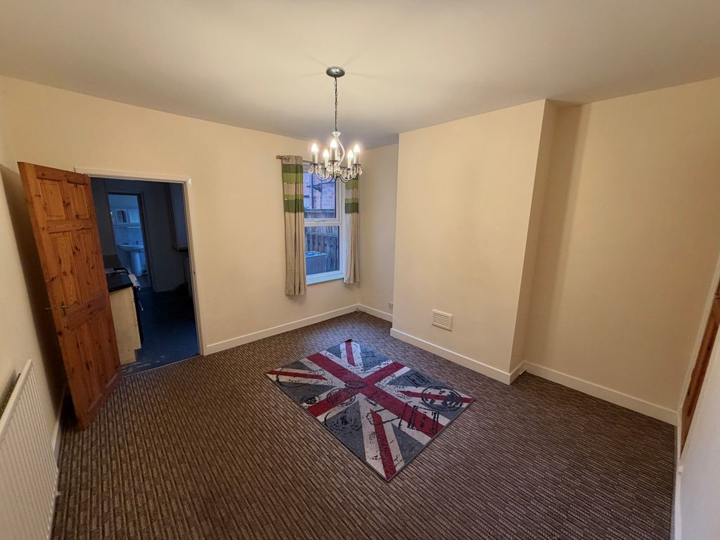 Property photo 2 of 14 Image