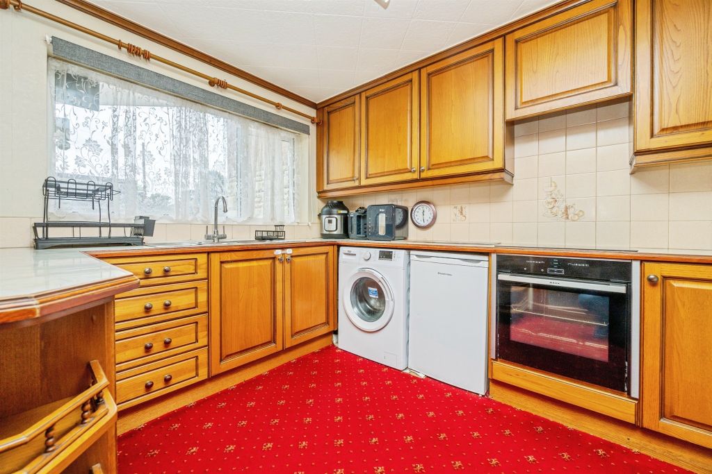 Property photo 3 of 19
