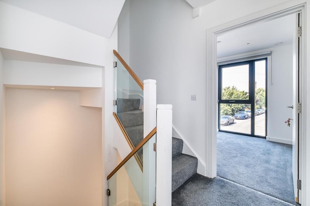 Property photo 3 of 17 Image