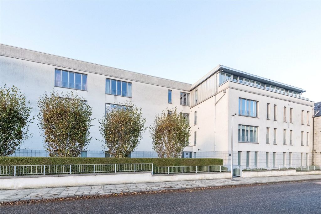 Property photo 1 of 32 Picture No. 47