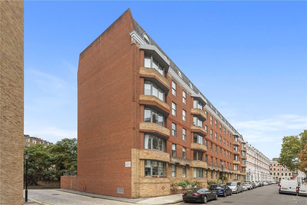 Property photo 2 of 14 Exterior