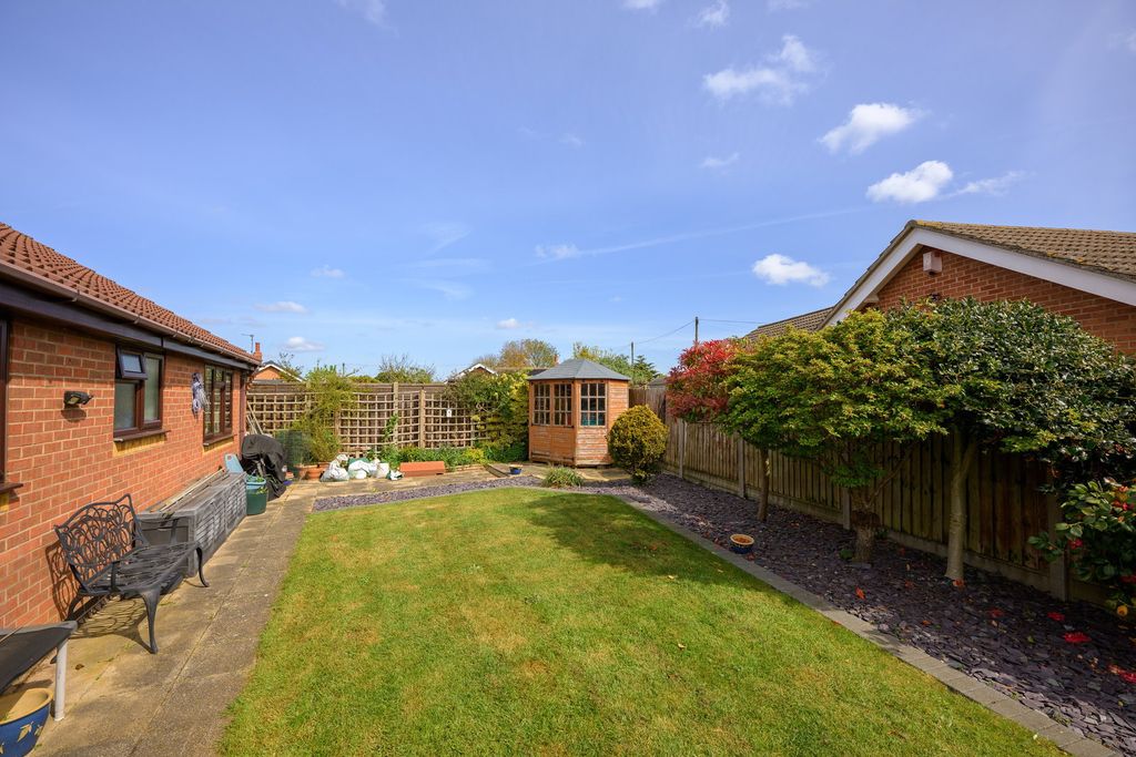 Property photo 2 of 30