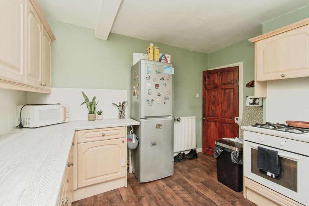Property photo 3 of 15