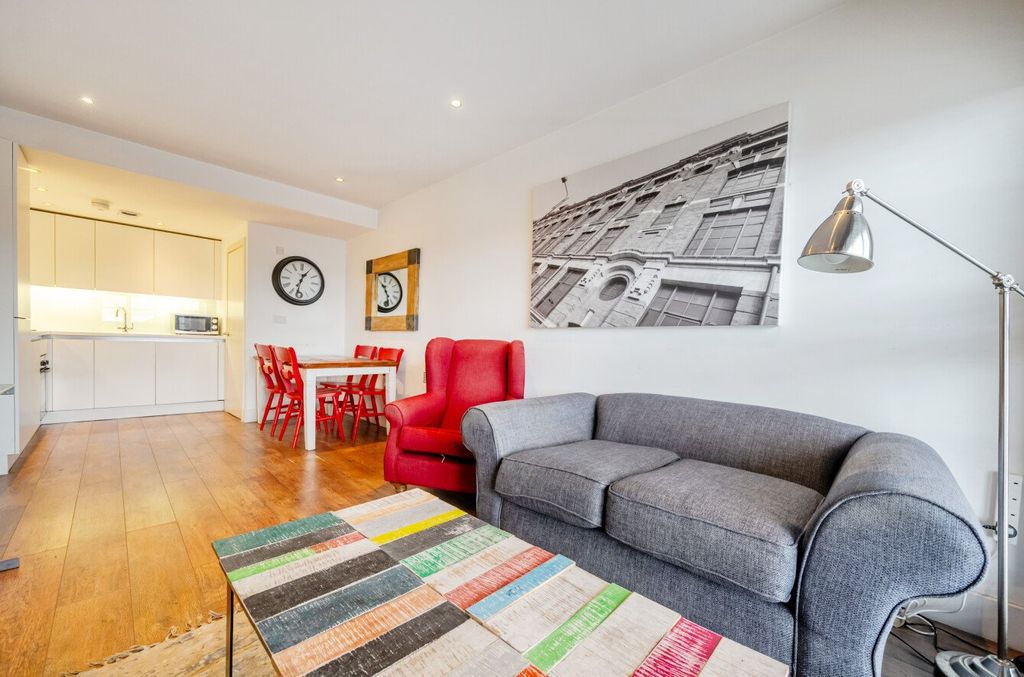 Property photo 1 of 17 Picture No. 18