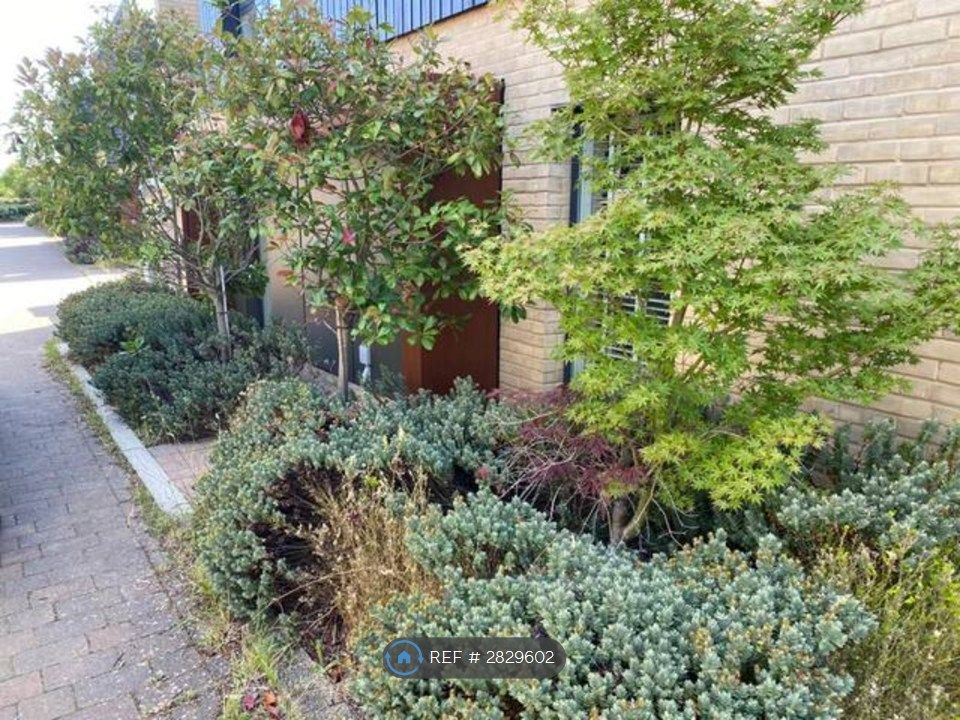 Property photo 2 of 35