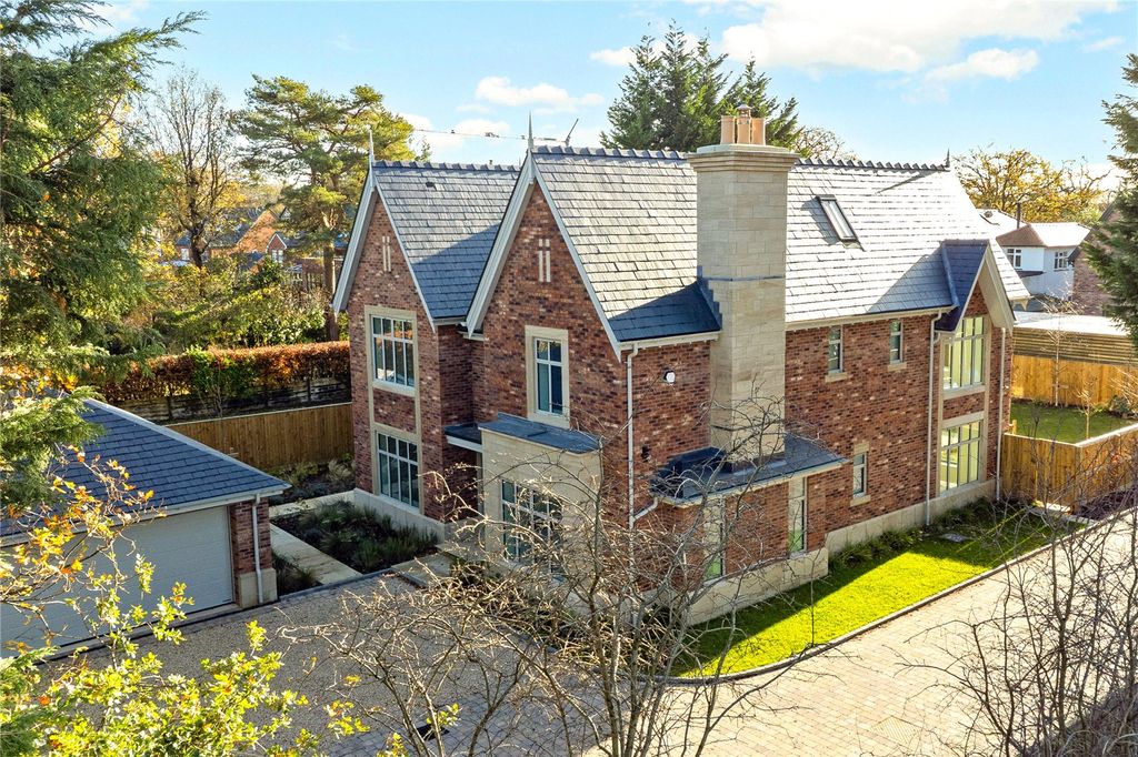 Property photo 1 of 26 Greenlands