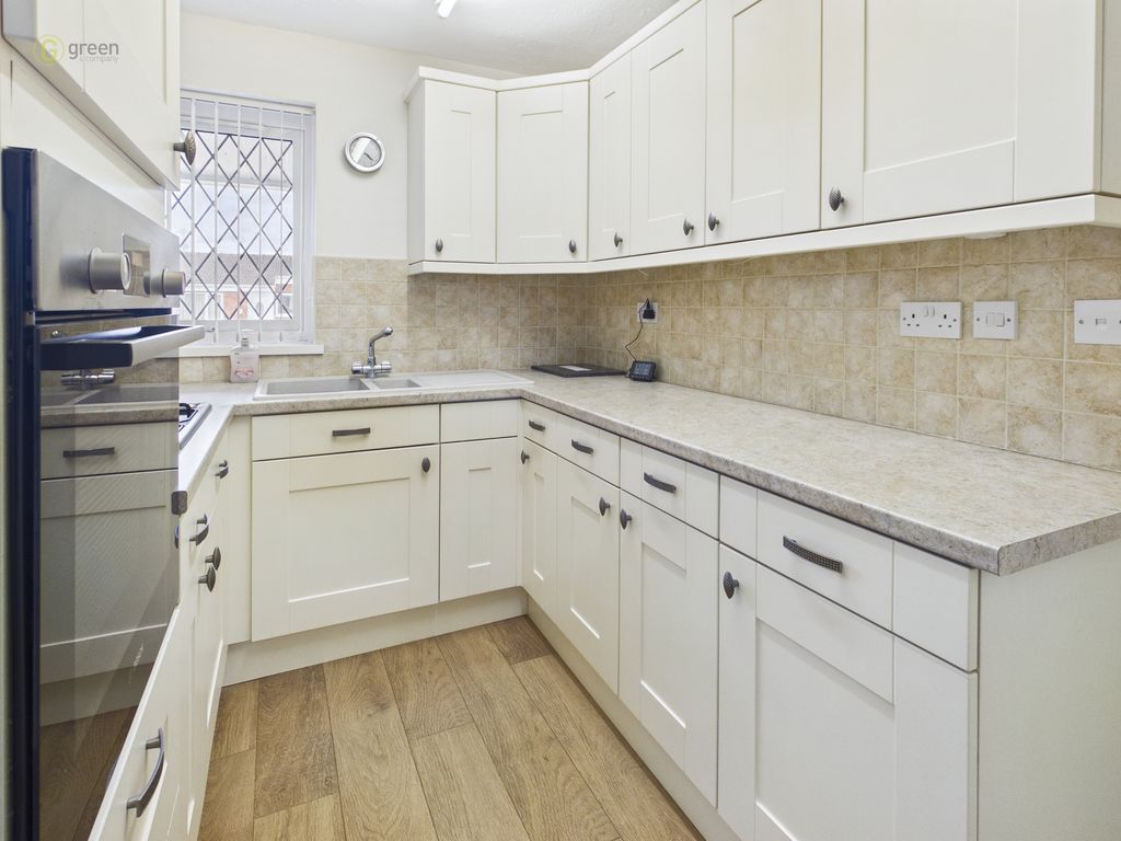Property photo 2 of 13 516E9A71F54E4ee7A0E7B1Eb1c17c487100Cam04425G0Pr0396Still012