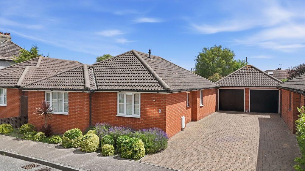 Property photo 1 of 19