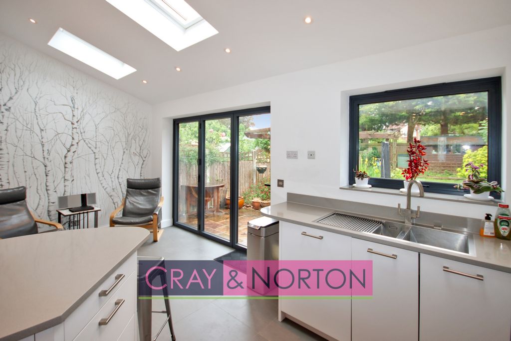 Property photo 2 of 15 Photo 5