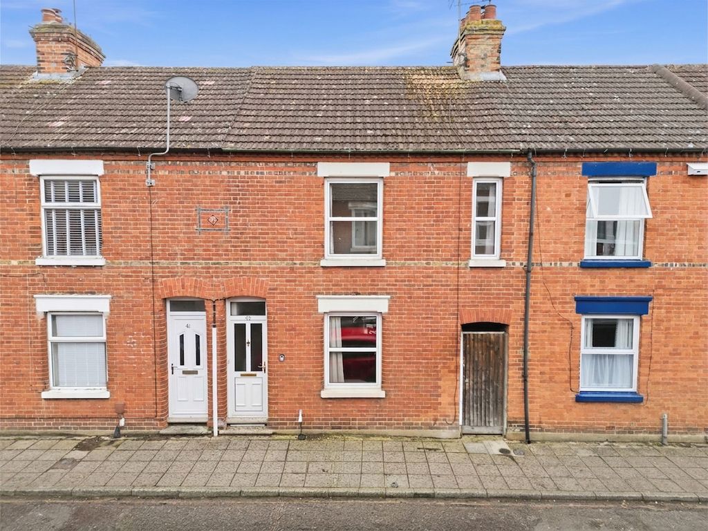 Property photo 1 of 19 Front