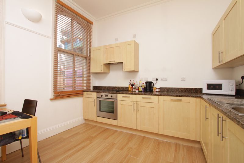 Property photo 3 of 8 Photo 9