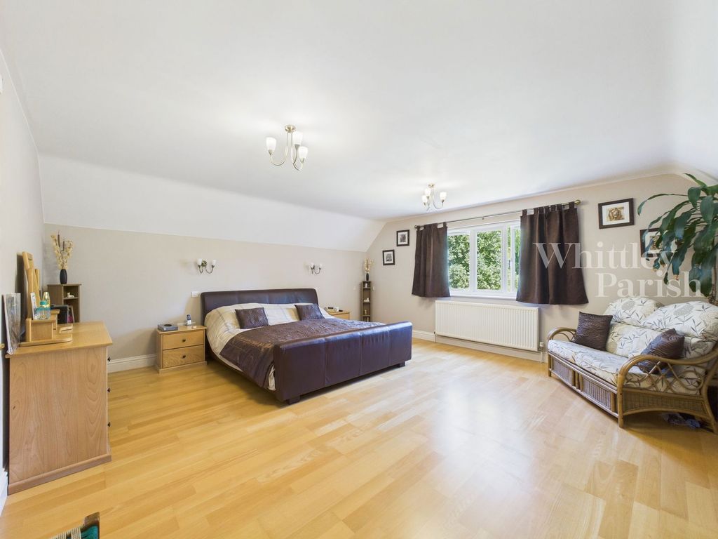 Property photo 2 of 25
