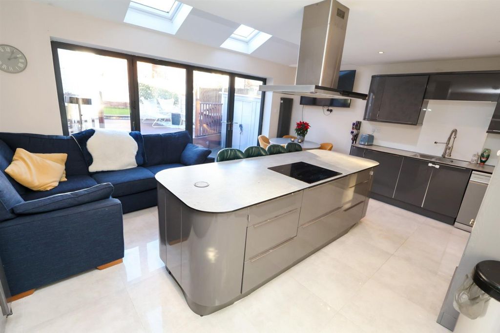 Property photo 3 of 33 6-2.Jpg