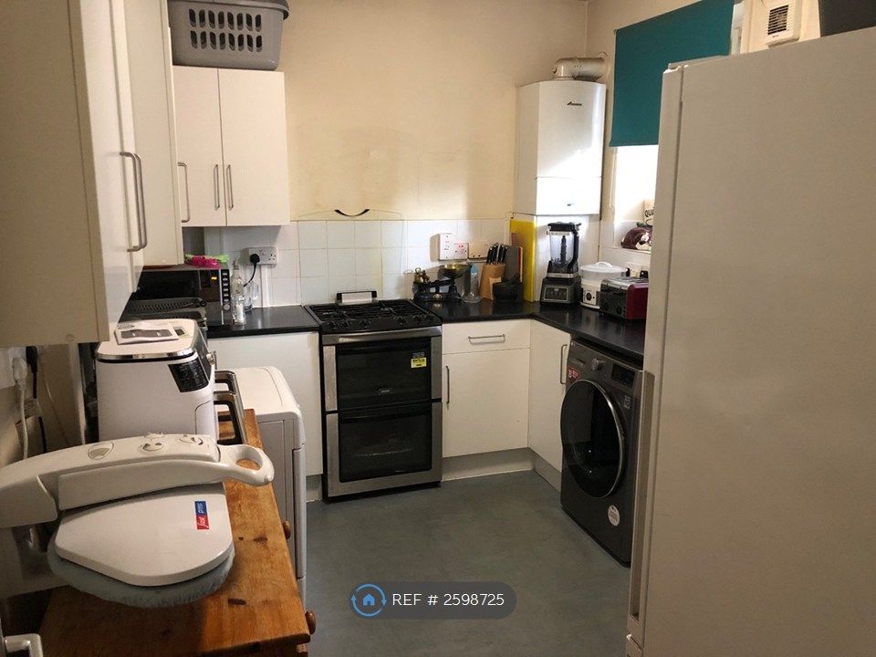 Property photo 2 of 3