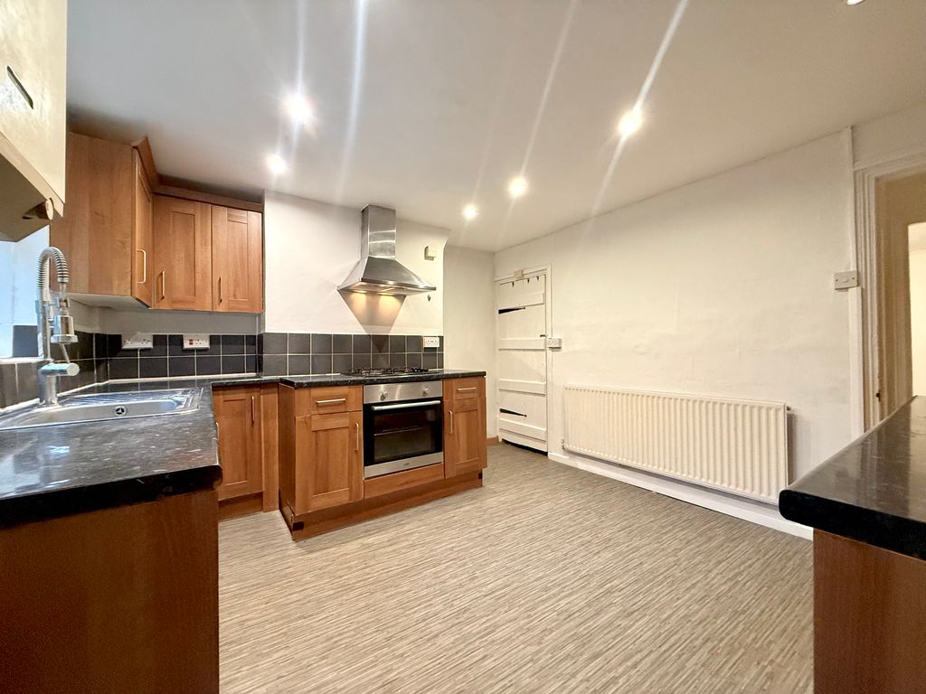 Property photo 3 of 8 Annex