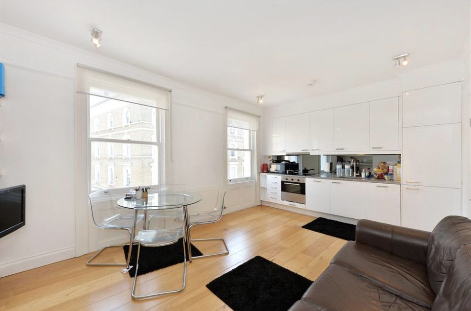 Property photo 1 of 8