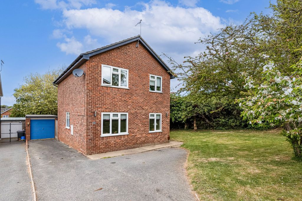 Property photo 1 of 18