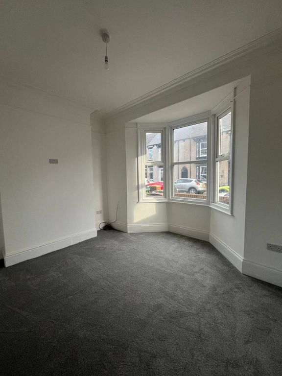 Property photo 2 of 9 Living Room