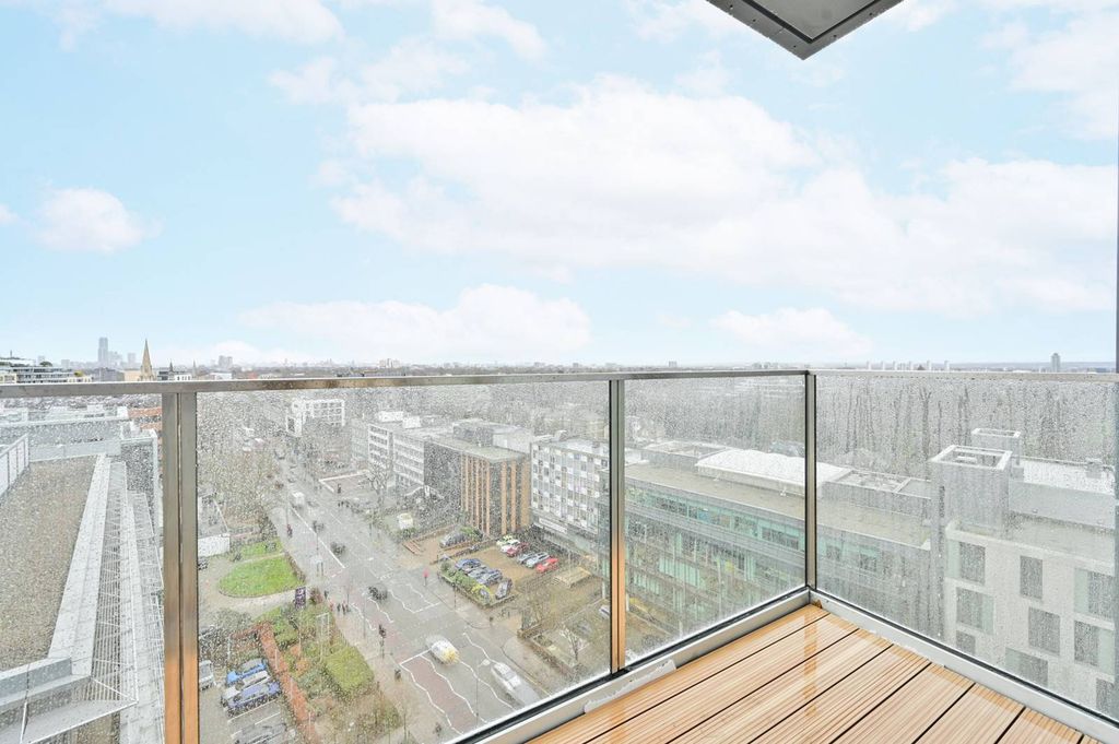 Property photo 3 of 6