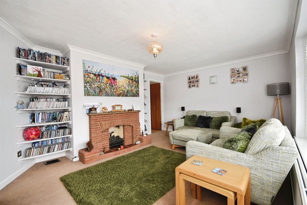 Property photo 3 of 15