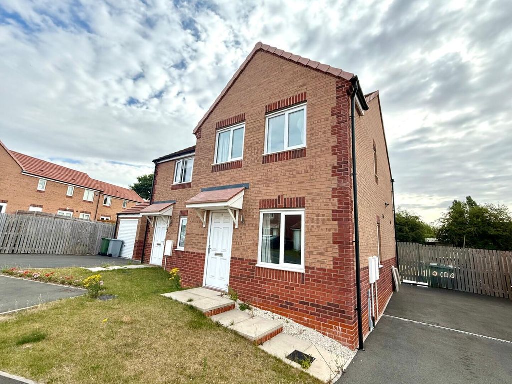 Property photo 1 of 16