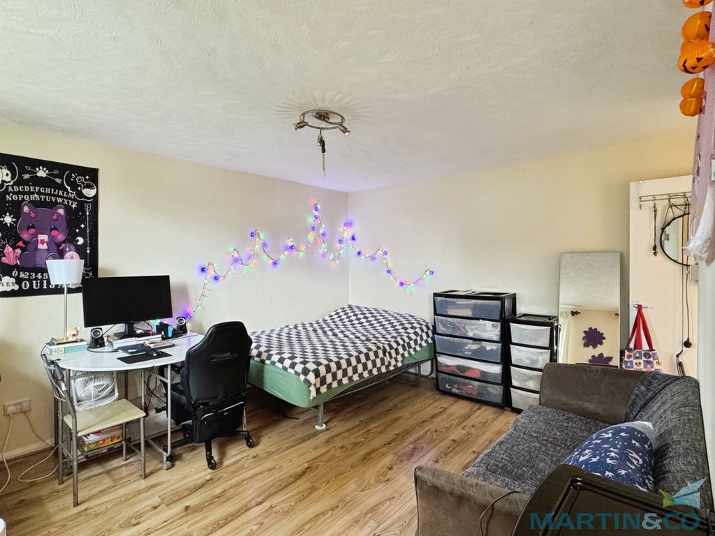 Property photo 3 of 7 60Cb5F5d--425D-A365-4310E6Ebf089-60350-00001E1D448