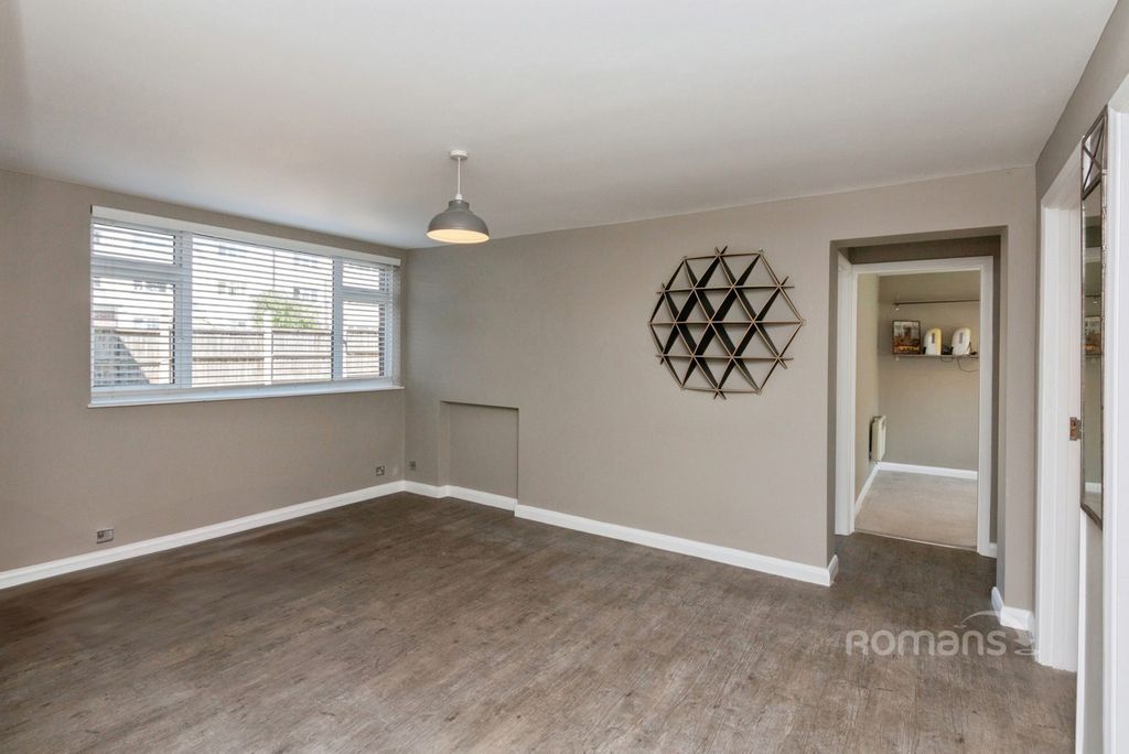 Property photo 2 of 14 Pbox-Img.Jpg
