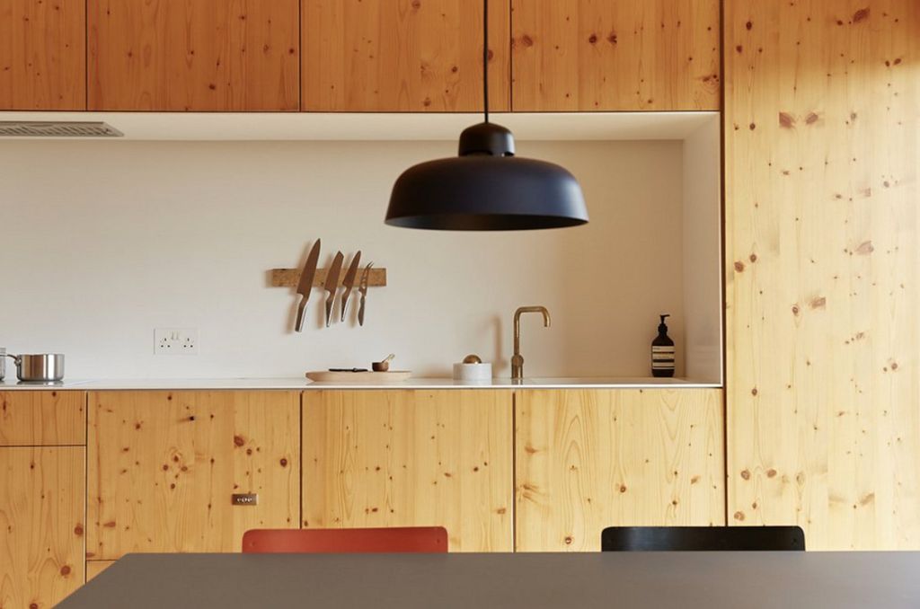 Property photo 2 of 28