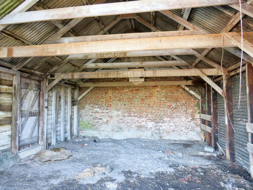 Property photo 2 of 6