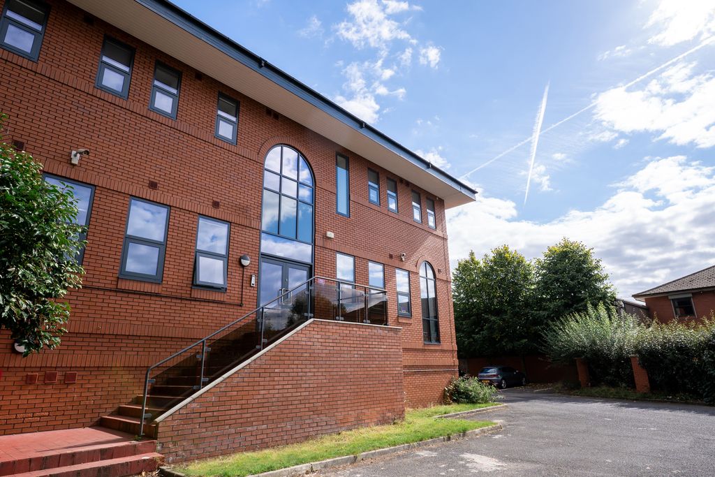 Property photo 2 of 13