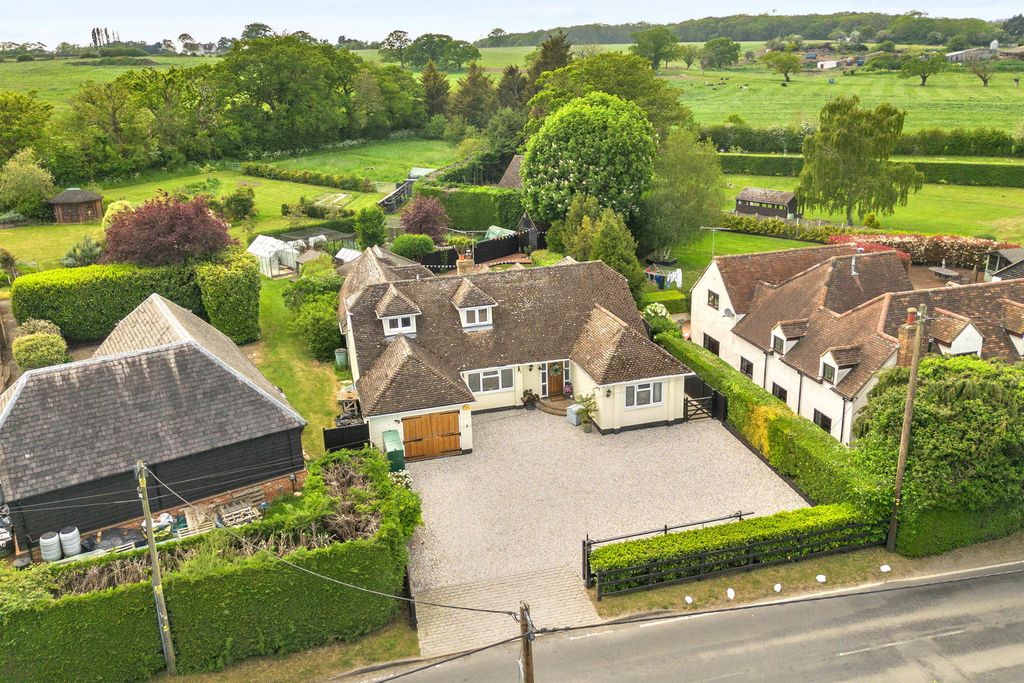 Property photo 2 of 50