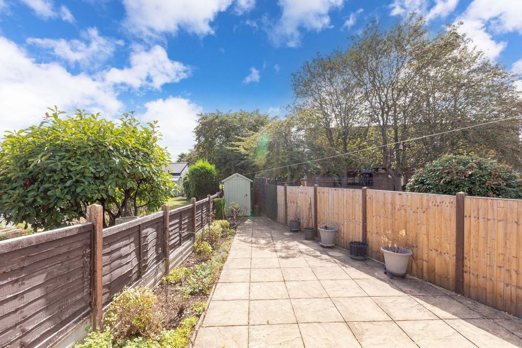 Property photo 3 of 18