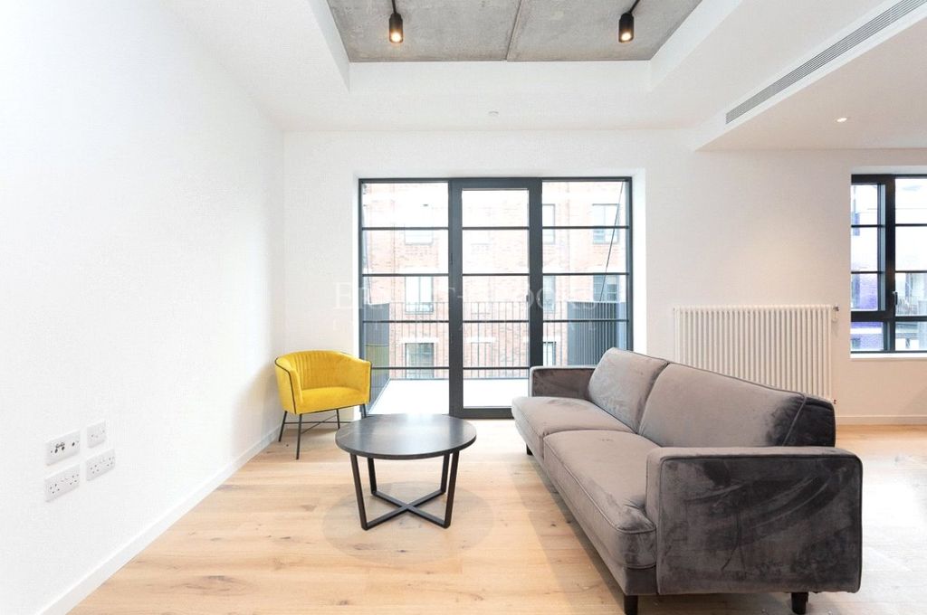 Property photo 2 of 12 Picture No. 03