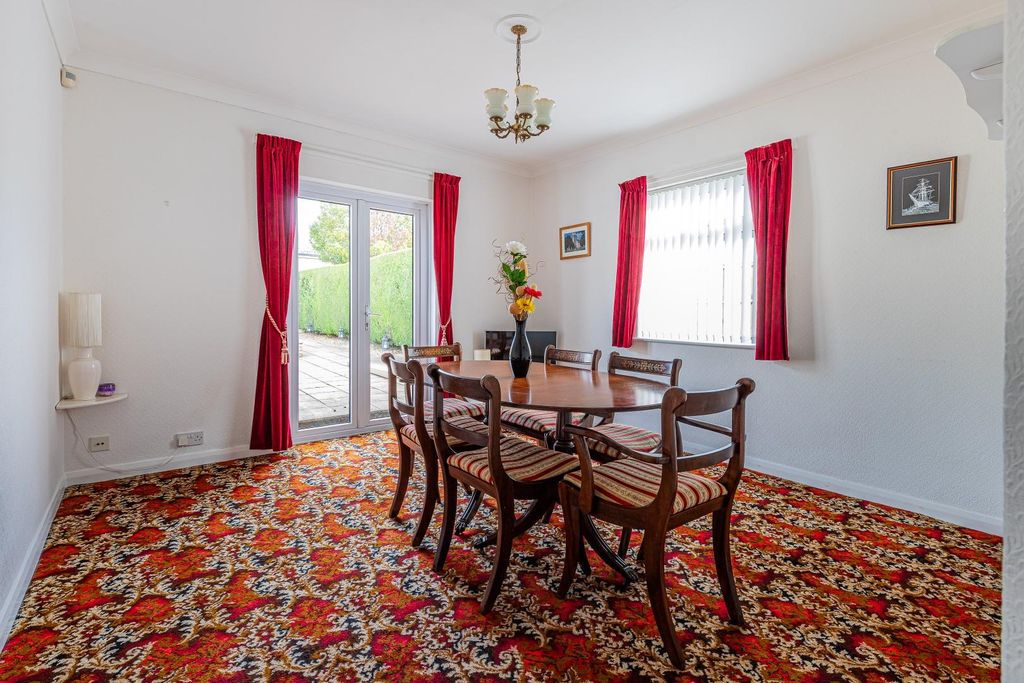 Property photo 3 of 29 Dining Room