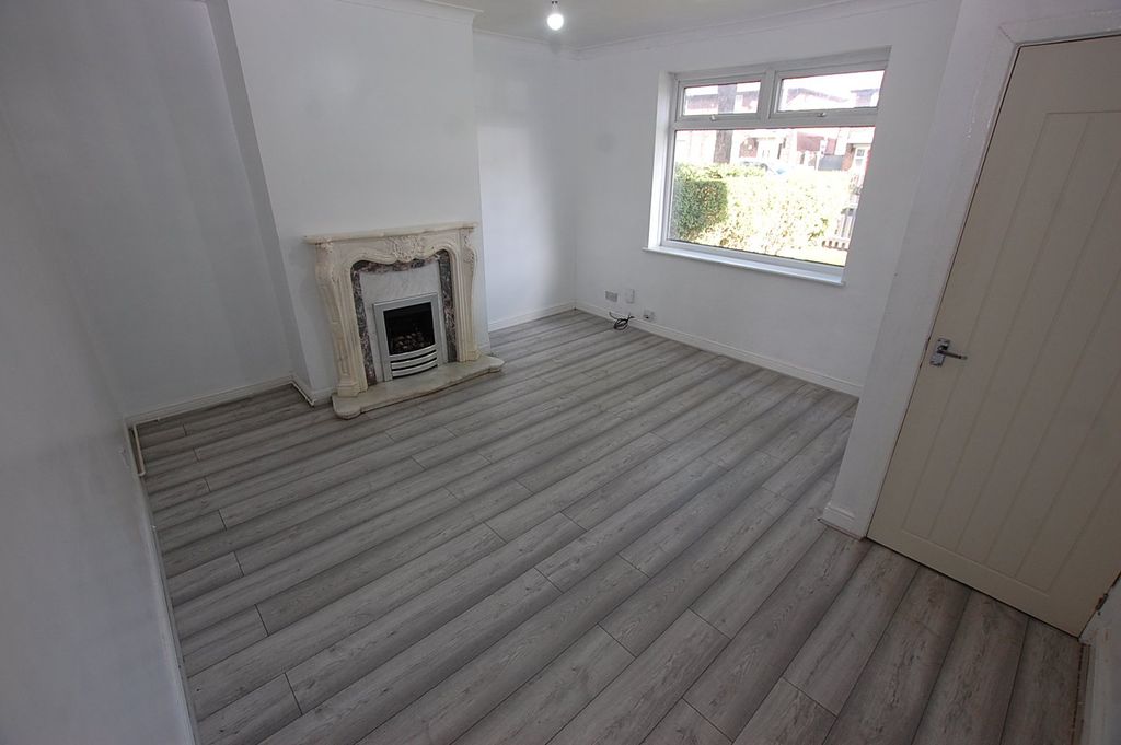Property photo 2 of 23 Picture No. 06