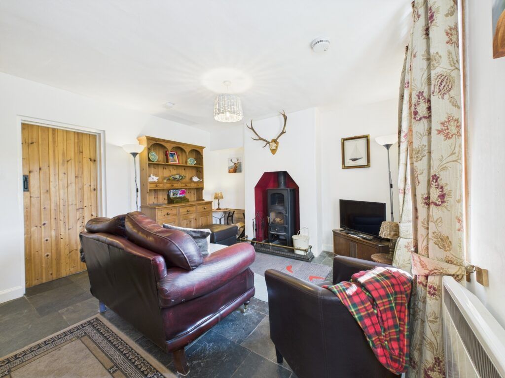 Property photo 3 of 26
