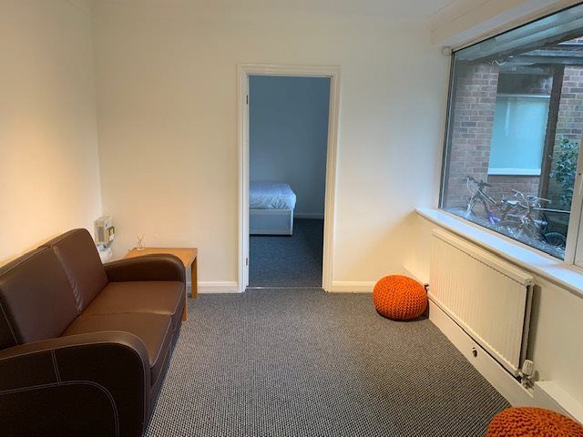 Property photo 2 of 8
